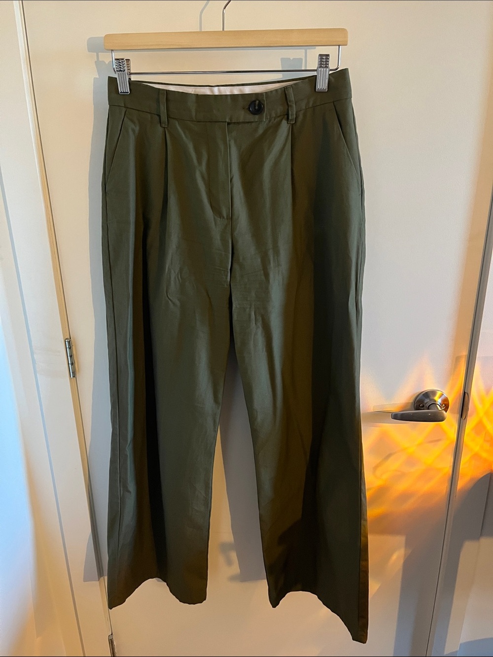 Mango Women’s Olive Green Wide-Leg Chinos pantsuits
